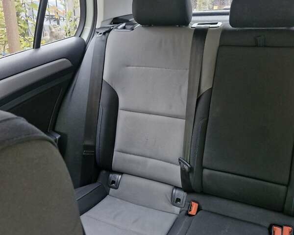 Белый Фольксваген e-Golf, объемом двигателя 0 л и пробегом 95 тыс. км за 8500 $, фото 16 на Automoto.ua