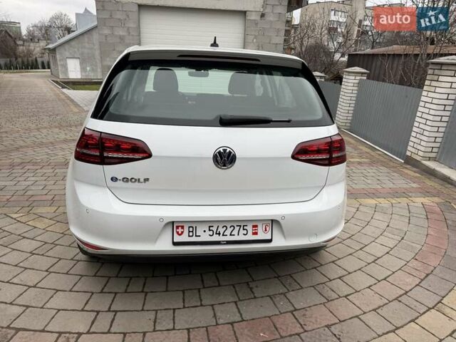 Білий Фольксваген e-Golf, об'ємом двигуна 0 л та пробігом 34 тис. км за 11999 $, фото 3 на Automoto.ua