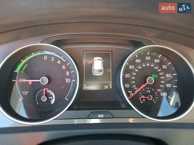 Фольксваген e-Golf 2016 в Кропивницком (Кировограде) на Automoto.ua Белый Фольксваген e-Golf, объемом двигателя 0 л и пробегом 103 тыс. км за 2300 $, фото 8 на Automoto.ua