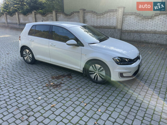 Білий Фольксваген e-Golf, об'ємом двигуна 0 л та пробігом 102 тис. км за 12000 $, фото 6 на Automoto.ua