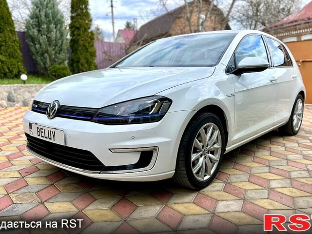 Белый Фольксваген e-Golf, объемом двигателя 0 л и пробегом 118 тыс. км за 9900 $, фото 8 на Automoto.ua