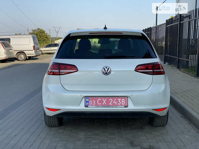 Белый Фольксваген e-Golf, объемом двигателя 0 л и пробегом 125 тыс. км за 13500 $, фото 34 на Automoto.ua