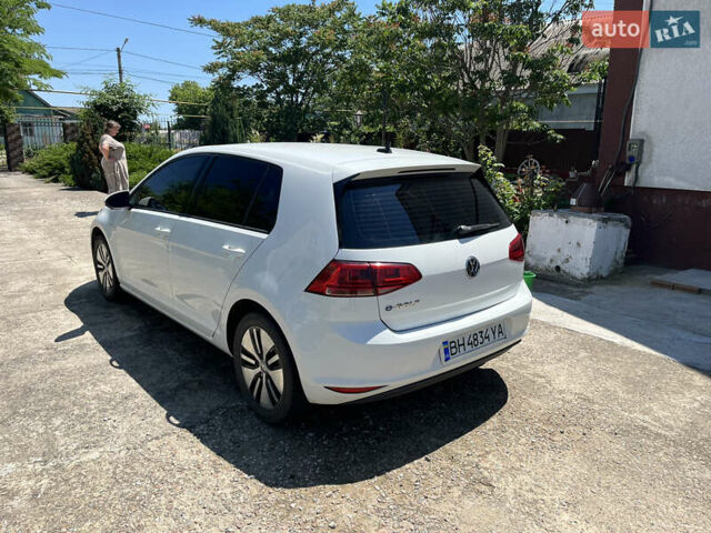 Белый Фольксваген e-Golf, объемом двигателя 0 л и пробегом 126 тыс. км за 9500 $, фото 3 на Automoto.ua