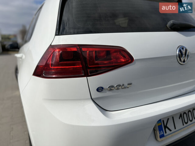 Белый Фольксваген e-Golf, объемом двигателя 0 л и пробегом 130 тыс. км за 10400 $, фото 23 на Automoto.ua