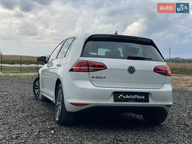 Белый Фольксваген e-Golf, объемом двигателя 0 л и пробегом 132 тыс. км за 9500 $, фото 18 на Automoto.ua
