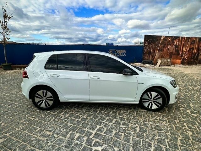 Білий Фольксваген e-Golf, об'ємом двигуна 0 л та пробігом 100 тис. км за 10500 $, фото 2 на Automoto.ua