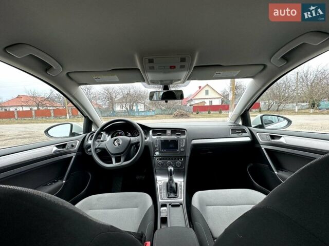 Білий Фольксваген e-Golf, об'ємом двигуна 0 л та пробігом 90 тис. км за 10300 $, фото 27 на Automoto.ua