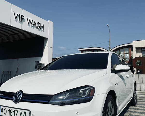 Белый Фольксваген e-Golf, объемом двигателя 0 л и пробегом 59 тыс. км за 9400 $, фото 1 на Automoto.ua