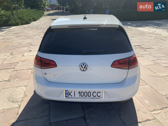 Белый Фольксваген e-Golf, объемом двигателя 0 л и пробегом 130 тыс. км за 10400 $, фото 63 на Automoto.ua