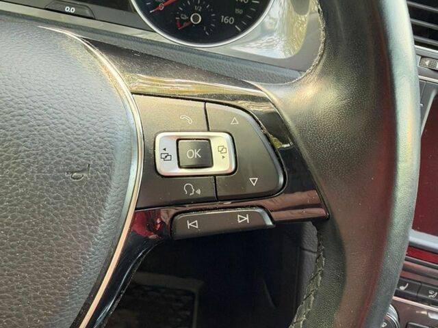 Белый Фольксваген e-Golf, объемом двигателя 0 л и пробегом 176 тыс. км за 9499 $, фото 32 на Automoto.ua