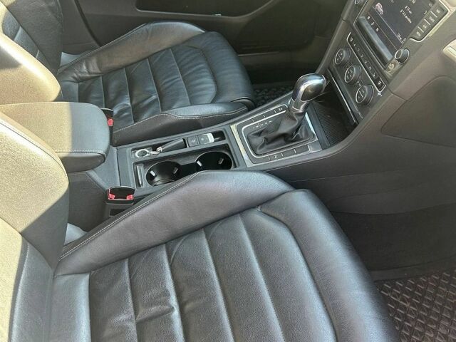 Белый Фольксваген e-Golf, объемом двигателя 0 л и пробегом 152 тыс. км за 9000 $, фото 12 на Automoto.ua