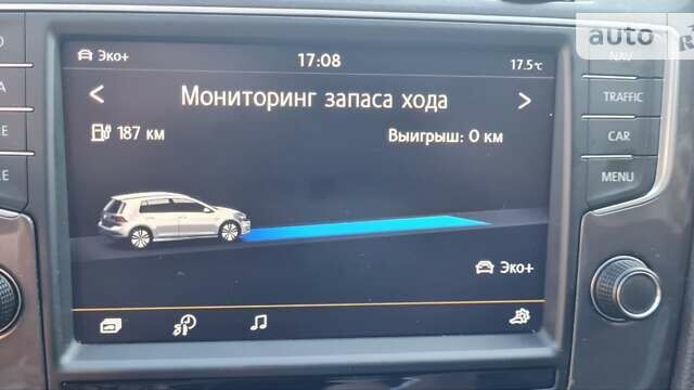 Белый Фольксваген e-Golf, объемом двигателя 0 л и пробегом 56 тыс. км за 14500 $, фото 73 на Automoto.ua