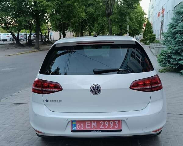 Білий Фольксваген e-Golf, об'ємом двигуна 0 л та пробігом 154 тис. км за 9350 $, фото 22 на Automoto.ua