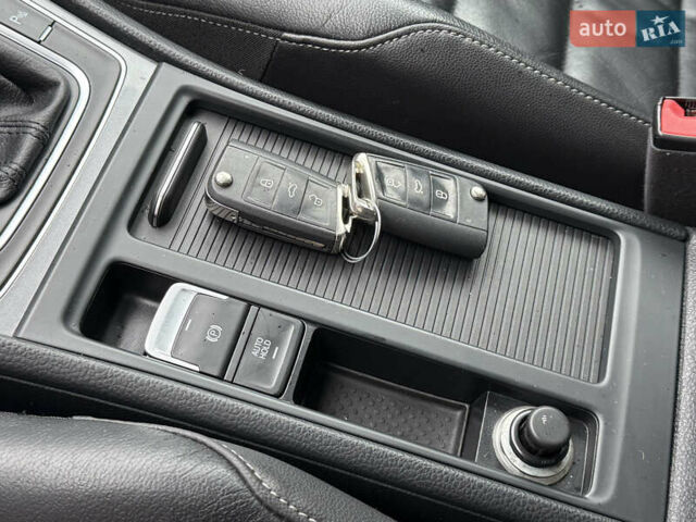 Белый Фольксваген e-Golf, объемом двигателя 0 л и пробегом 149 тыс. км за 8800 $, фото 30 на Automoto.ua