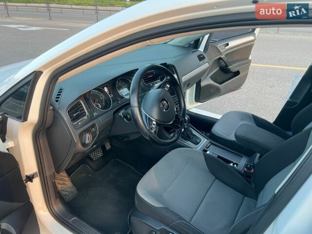 Білий Фольксваген e-Golf, об'ємом двигуна 0 л та пробігом 150 тис. км за 9100 $, фото 6 на Automoto.ua