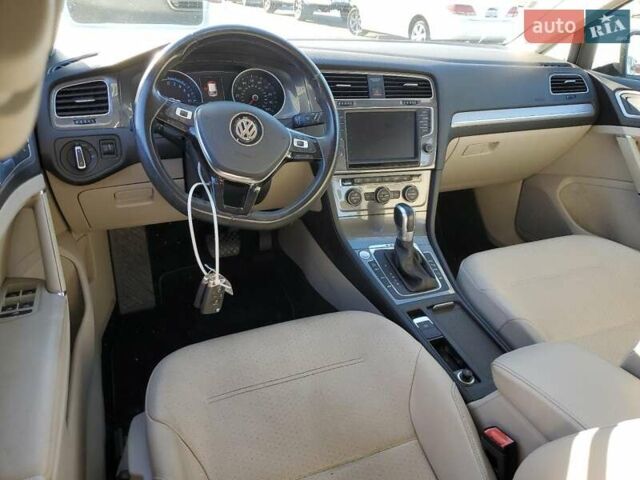 Фольксваген e-Golf 2016 в Кропивницком (Кировограде) на Automoto.ua Белый Фольксваген e-Golf, объемом двигателя 0 л и пробегом 103 тыс. км за 2300 $, фото 7 на Automoto.ua