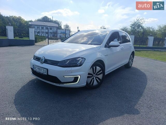 Білий Фольксваген e-Golf, об'ємом двигуна 0 л та пробігом 117 тис. км за 8300 $, фото 11 на Automoto.ua