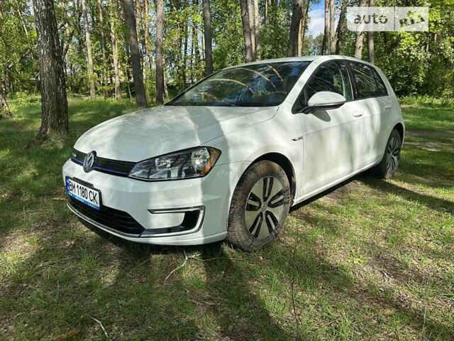 Белый Фольксваген e-Golf, объемом двигателя 0 л и пробегом 69 тыс. км за 12000 $, фото 1 на Automoto.ua