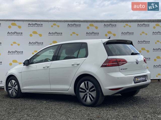 Білий Фольксваген e-Golf, об'ємом двигуна 0 л та пробігом 132 тис. км за 9200 $, фото 11 на Automoto.ua