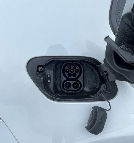 Білий Фольксваген e-Golf, об'ємом двигуна 0 л та пробігом 93 тис. км за 8900 $, фото 18 на Automoto.ua
