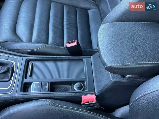 Білий Фольксваген e-Golf, об'ємом двигуна 0 л та пробігом 166 тис. км за 8800 $, фото 36 на Automoto.ua