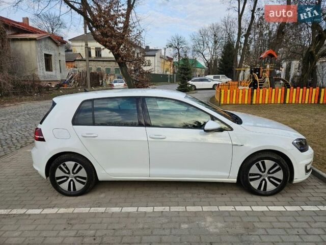 Білий Фольксваген e-Golf, об'ємом двигуна 0 л та пробігом 93 тис. км за 8900 $, фото 11 на Automoto.ua