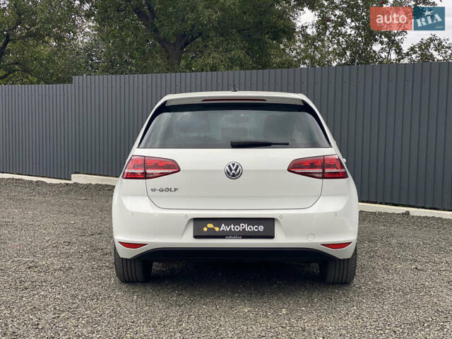 Белый Фольксваген e-Golf, объемом двигателя 0 л и пробегом 132 тыс. км за 9500 $, фото 14 на Automoto.ua