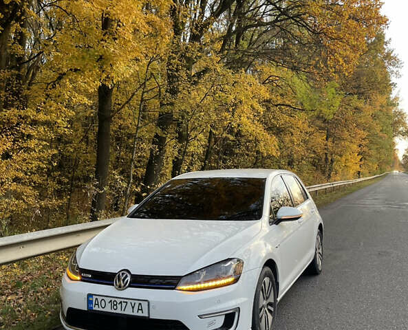 Белый Фольксваген e-Golf, объемом двигателя 0 л и пробегом 59 тыс. км за 9400 $, фото 8 на Automoto.ua