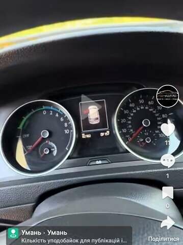 Белый Фольксваген e-Golf, объемом двигателя 0 л и пробегом 82 тыс. км за 10300 $, фото 3 на Automoto.ua
