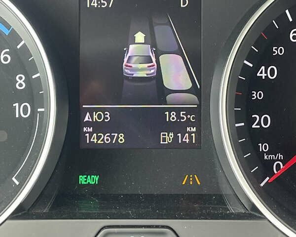 Белый Фольксваген e-Golf, объемом двигателя 0 л и пробегом 154 тыс. км за 11000 $, фото 16 на Automoto.ua