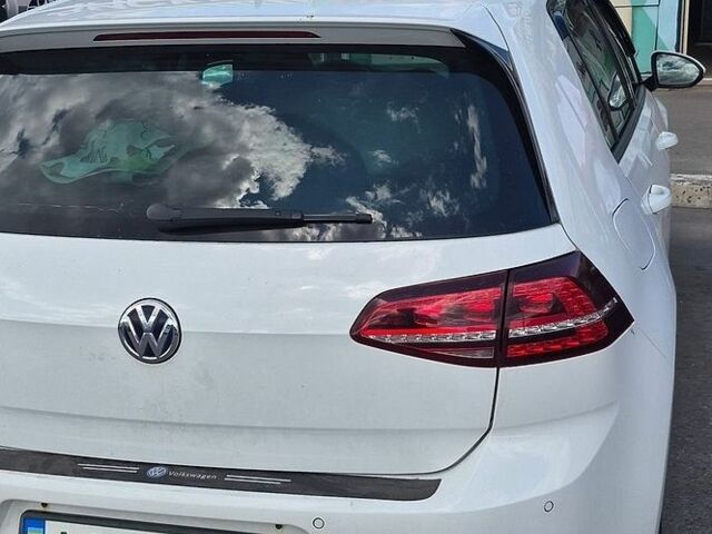 Білий Фольксваген e-Golf, об'ємом двигуна 0 л та пробігом 184 тис. км за 9000 $, фото 4 на Automoto.ua