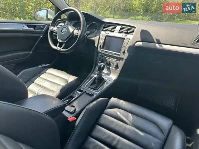 Білий Фольксваген e-Golf, об'ємом двигуна 0 л та пробігом 160 тис. км за 9200 $, фото 9 на Automoto.ua