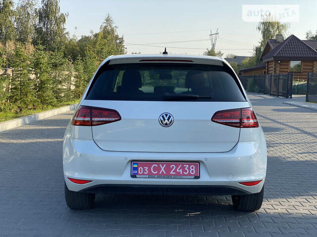 Белый Фольксваген e-Golf, объемом двигателя 0 л и пробегом 125 тыс. км за 13500 $, фото 2 на Automoto.ua