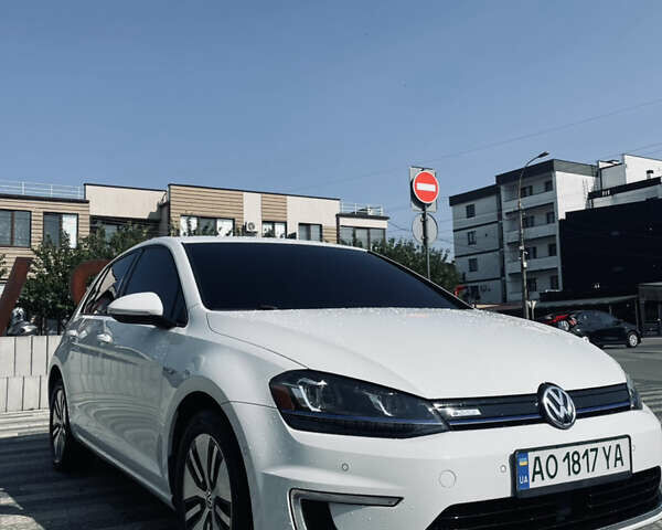 Белый Фольксваген e-Golf, объемом двигателя 0 л и пробегом 59 тыс. км за 9400 $, фото 4 на Automoto.ua