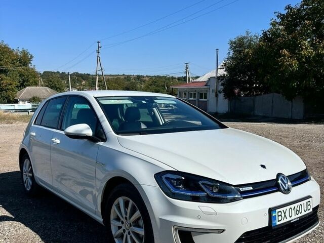 Білий Фольксваген e-Golf, об'ємом двигуна 0 л та пробігом 61 тис. км за 14999 $, фото 2 на Automoto.ua