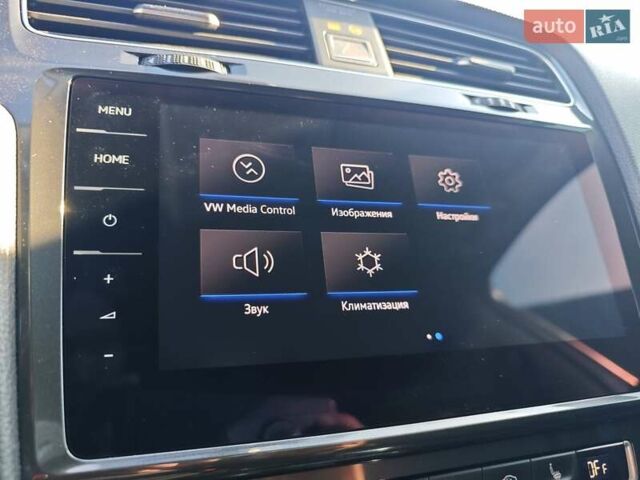 Білий Фольксваген e-Golf, об'ємом двигуна 0 л та пробігом 96 тис. км за 13150 $, фото 26 на Automoto.ua