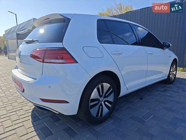 Білий Фольксваген e-Golf, об'ємом двигуна 0 л та пробігом 96 тис. км за 13150 $, фото 7 на Automoto.ua