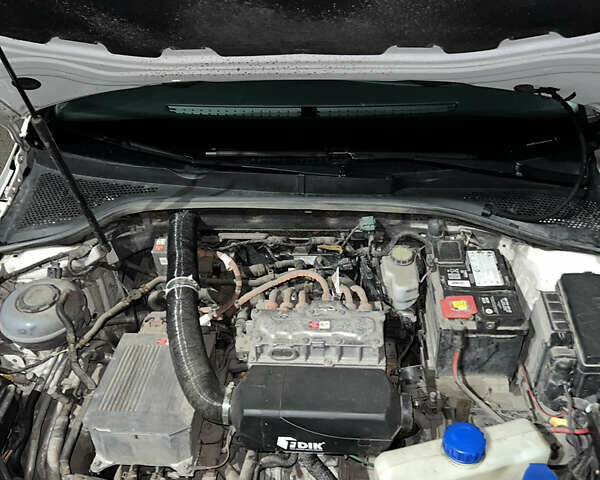 Білий Фольксваген e-Golf, об'ємом двигуна 0 л та пробігом 248 тис. км за 9500 $, фото 21 на Automoto.ua