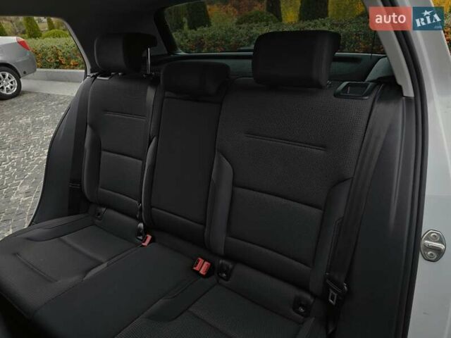 Белый Фольксваген e-Golf, объемом двигателя 0 л и пробегом 101 тыс. км за 12499 $, фото 19 на Automoto.ua