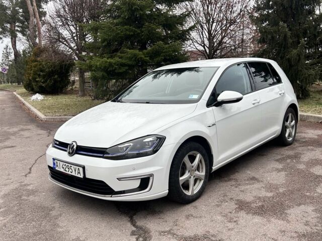 Білий Фольксваген e-Golf, об'ємом двигуна 0 л та пробігом 90 тис. км за 13000 $, фото 1 на Automoto.ua