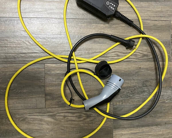 Білий Фольксваген e-Golf, об'ємом двигуна 0 л та пробігом 127 тис. км за 14500 $, фото 24 на Automoto.ua