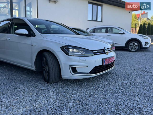 Білий Фольксваген e-Golf, об'ємом двигуна 0 л та пробігом 197 тис. км за 11999 $, фото 6 на Automoto.ua