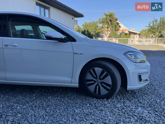 Білий Фольксваген e-Golf, об'ємом двигуна 0 л та пробігом 197 тис. км за 11999 $, фото 5 на Automoto.ua