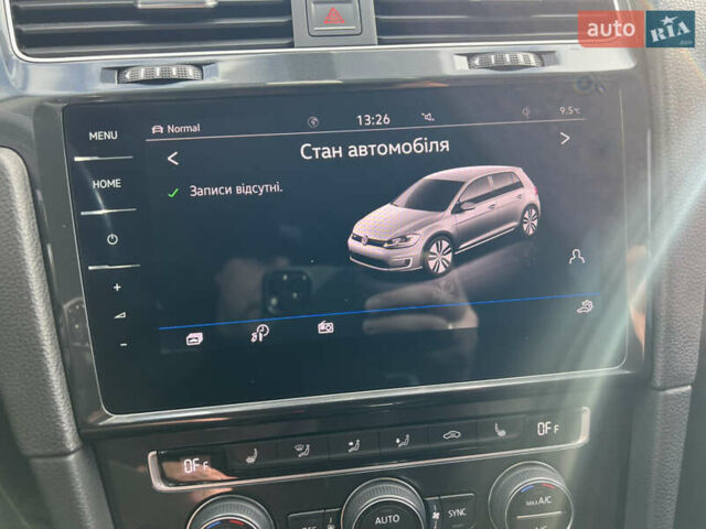 Білий Фольксваген e-Golf, об'ємом двигуна 0 л та пробігом 83 тис. км за 12800 $, фото 27 на Automoto.ua