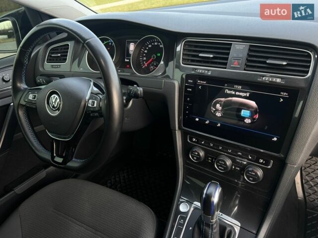Білий Фольксваген e-Golf, об'ємом двигуна 0 л та пробігом 79 тис. км за 15200 $, фото 28 на Automoto.ua