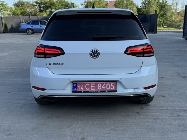 Белый Фольксваген e-Golf, объемом двигателя 0 л и пробегом 120 тыс. км за 13593 $, фото 2 на Automoto.ua