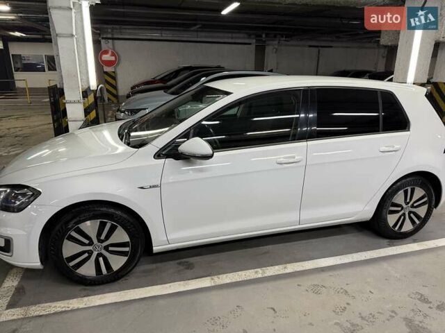 Білий Фольксваген e-Golf, об'ємом двигуна 0 л та пробігом 77 тис. км за 11000 $, фото 1 на Automoto.ua