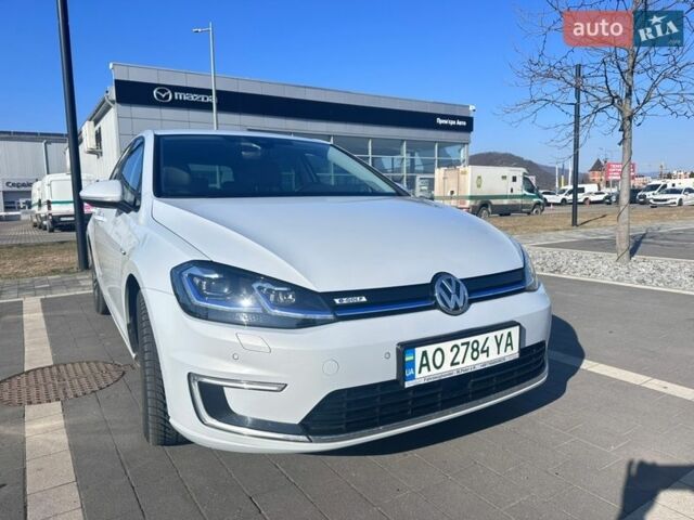 Белый Фольксваген e-Golf, объемом двигателя 0 л и пробегом 137 тыс. км за 13300 $, фото 1 на Automoto.ua