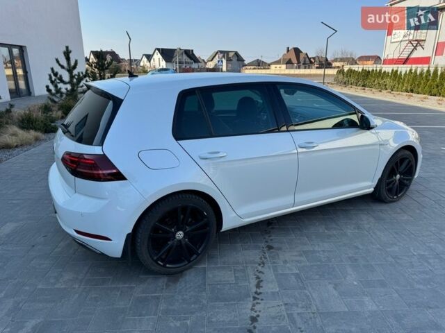 Белый Фольксваген e-Golf, объемом двигателя 0 л и пробегом 115 тыс. км за 13500 $, фото 11 на Automoto.ua