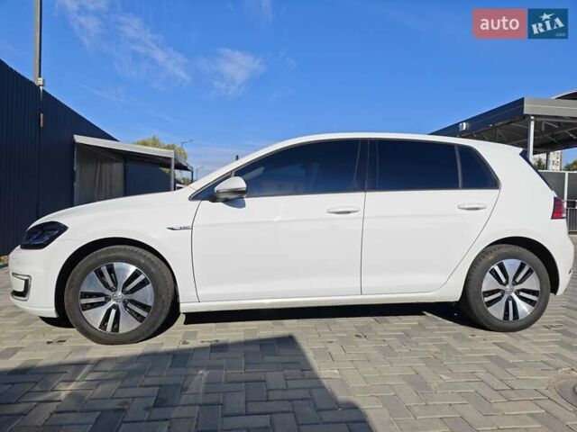Білий Фольксваген e-Golf, об'ємом двигуна 0 л та пробігом 96 тис. км за 13150 $, фото 12 на Automoto.ua